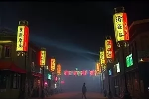 《旧城茶馆》老茶馆木桌与盖碗